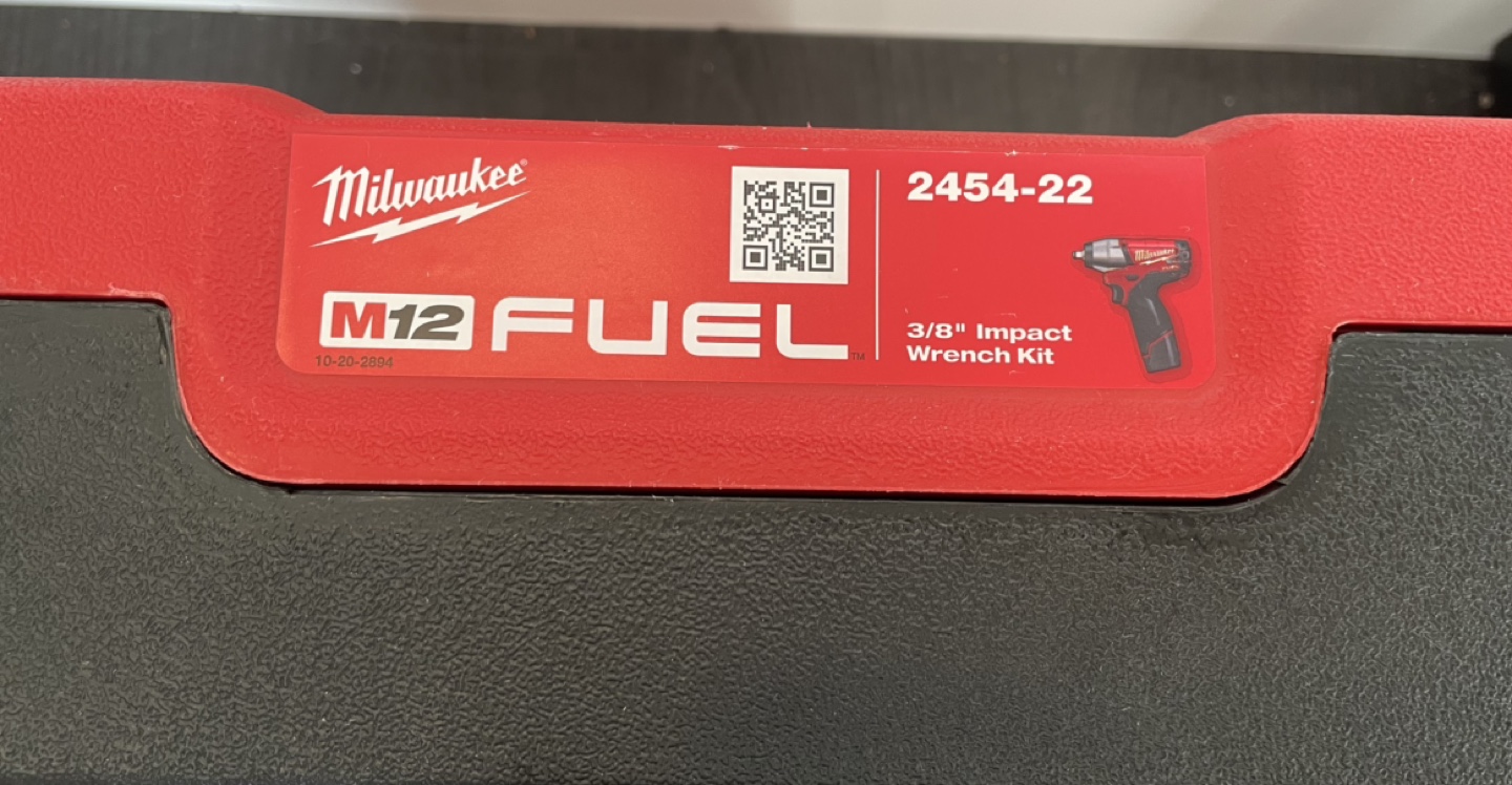 Milwaukee M12 FUEL 3/8" Impact Wrench Kit - photo 4