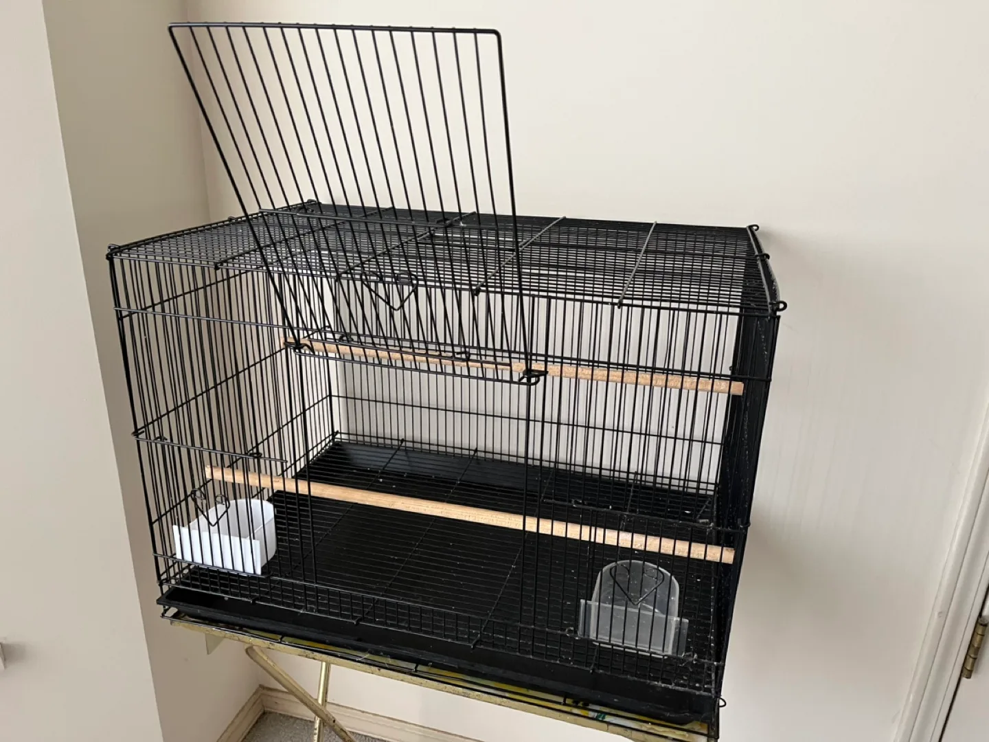 Metal Bird Cage (23.5” x 16” x16”) image indicator(4)