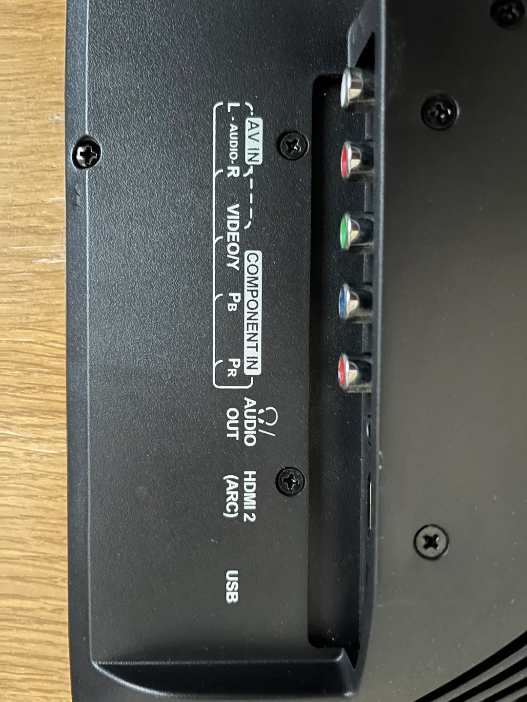 Insignia 19 inch TV image indicator(4)