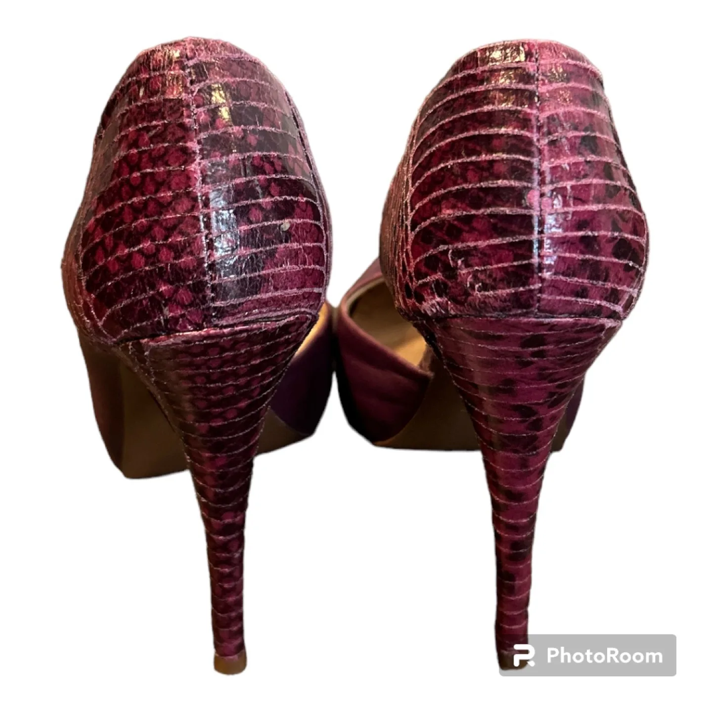 Juicy Couture Purple Snake Skin Pumps image indicator(5)