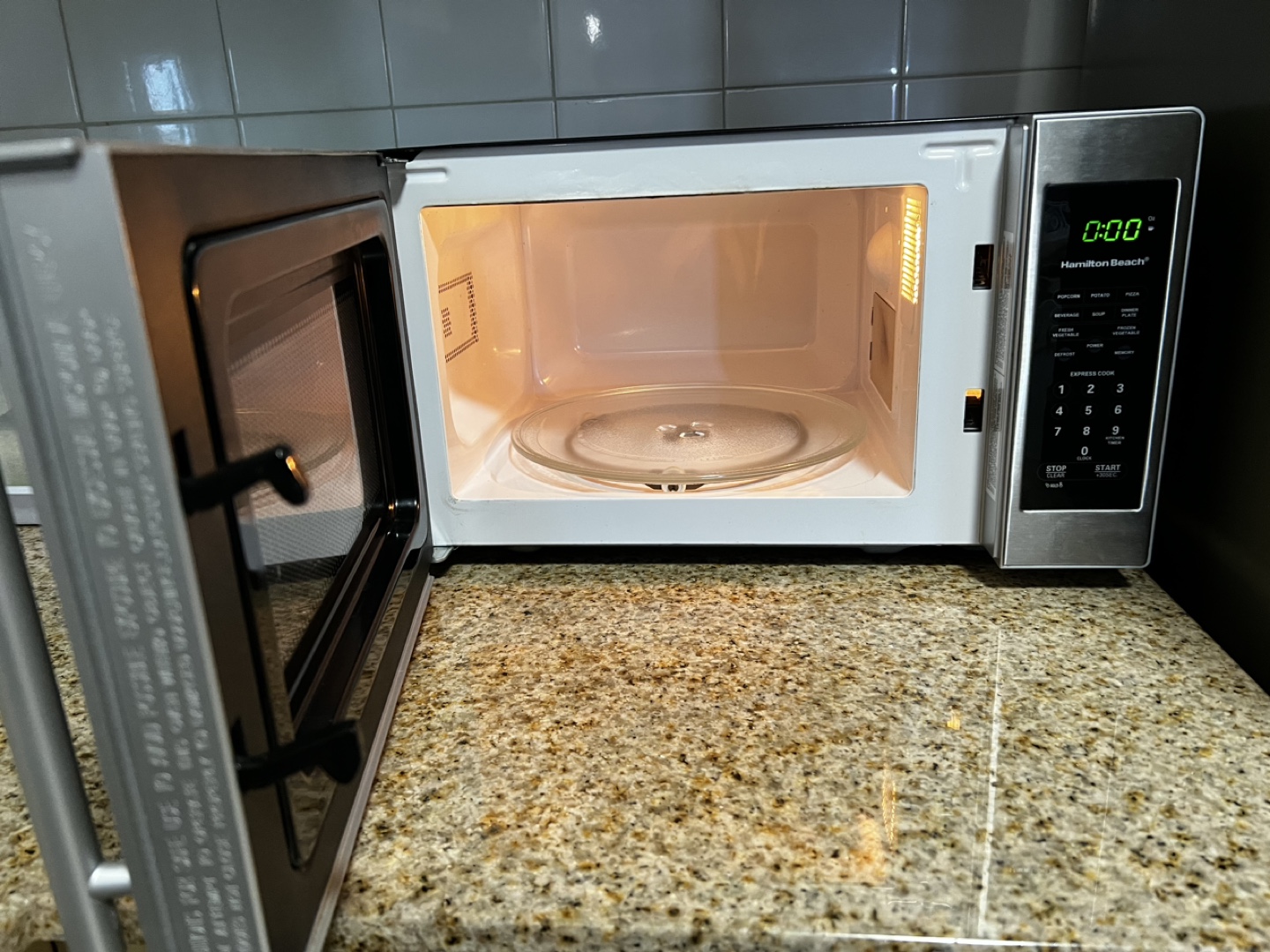 Hamilton Beach Microwave - photo 4