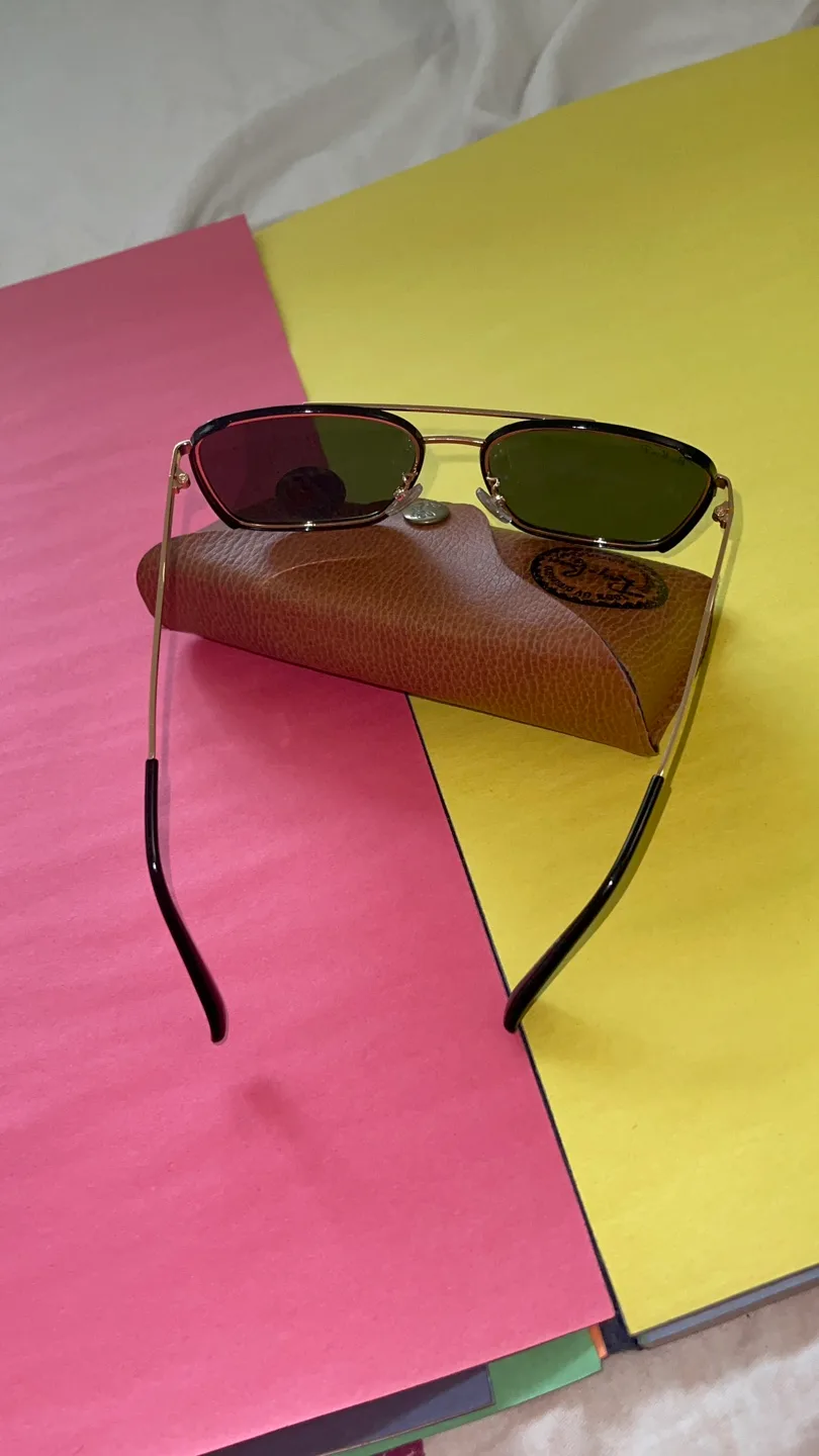 Ray-Ban Sunglasses image indicator(5)