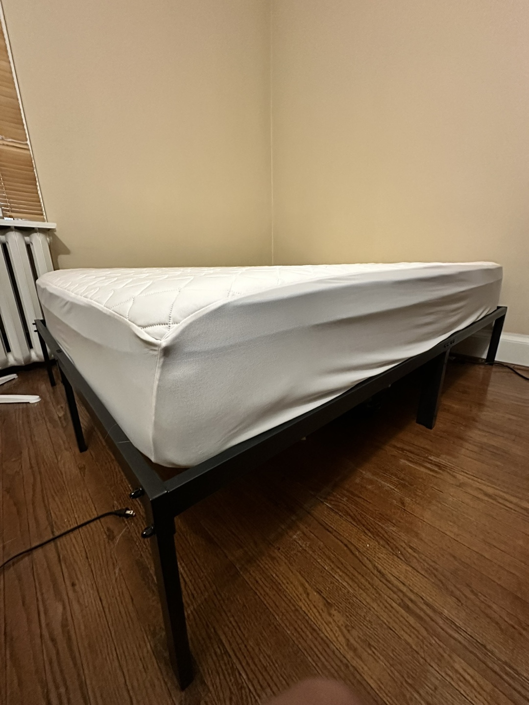 Queen Metal Bed Frame & mattress - photo 4