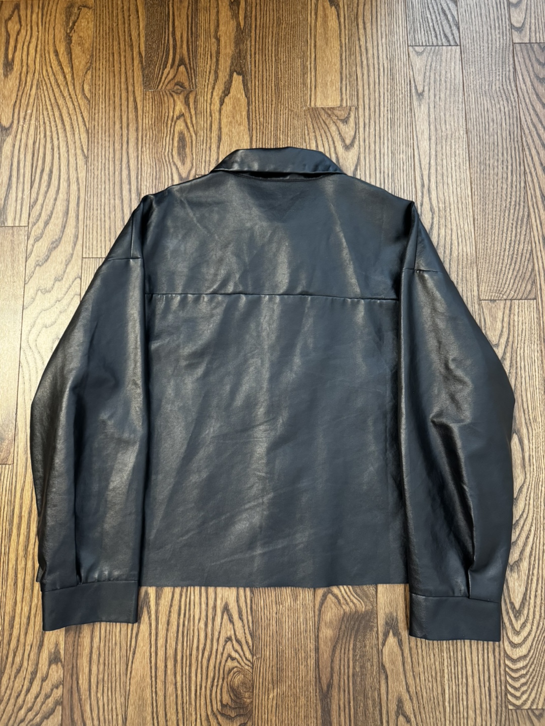 Unisex Black Faux Leather Button Up Cropped Shirt - photo 2