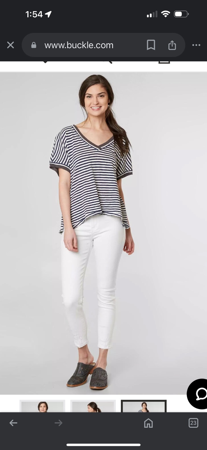 Striped V-neck T-shirt - photo 3
