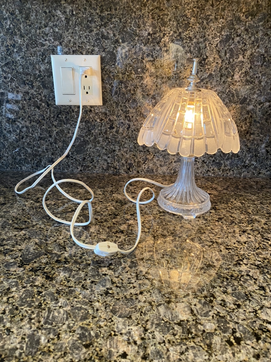 PRICE REDUCED: Crystal Table Lamp - photo 2