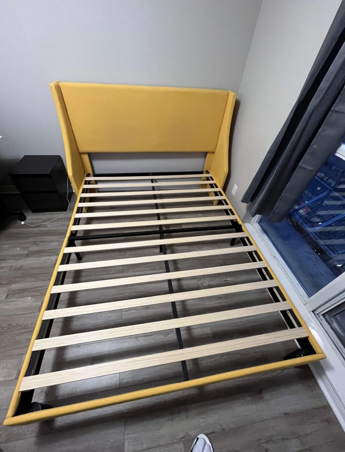 Queen Size Upholstered Bed Frame - photo 4