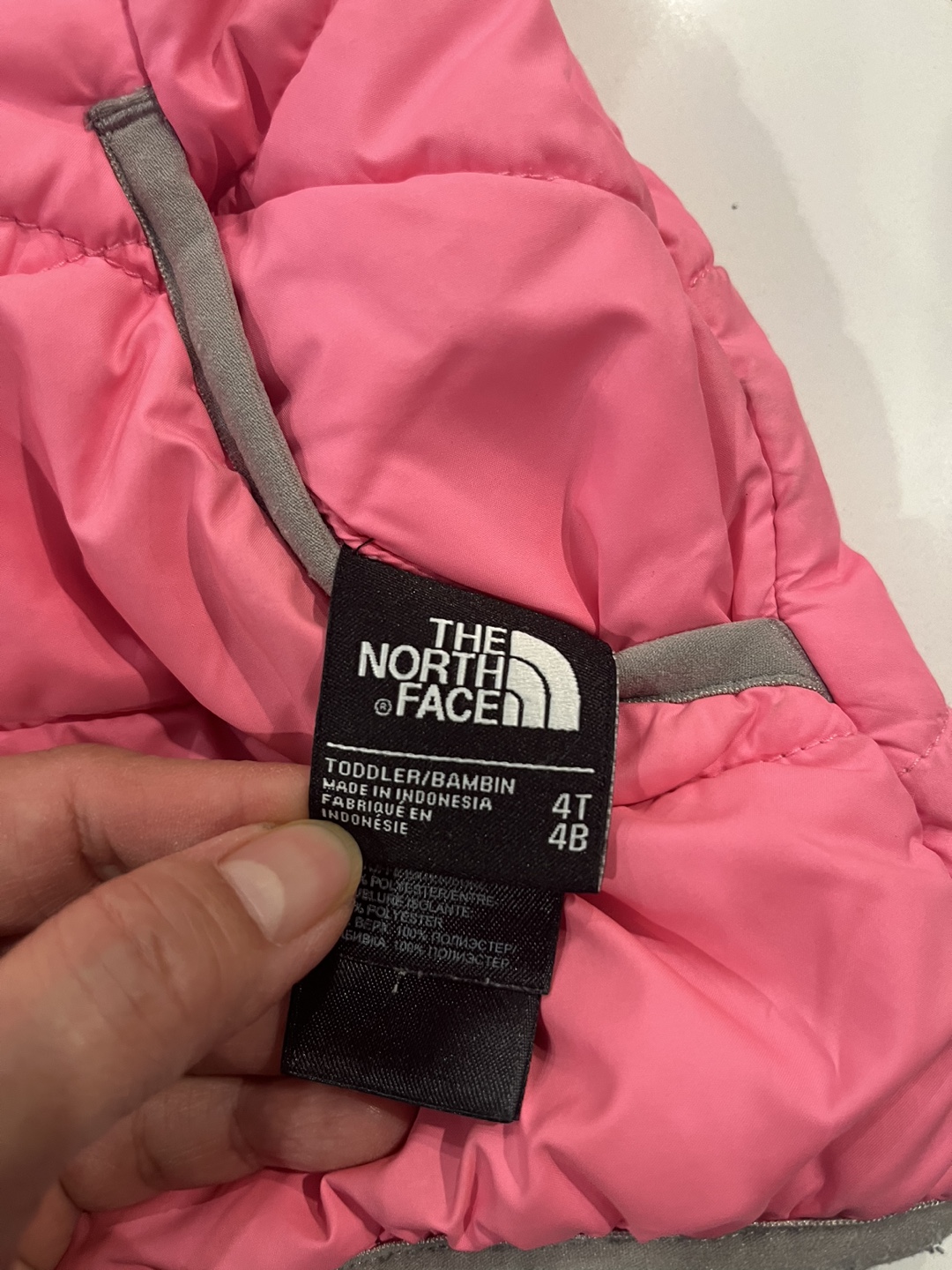 The North Face reversible Toddler Girl's Pink Chevron Jacket 4T - photo 2