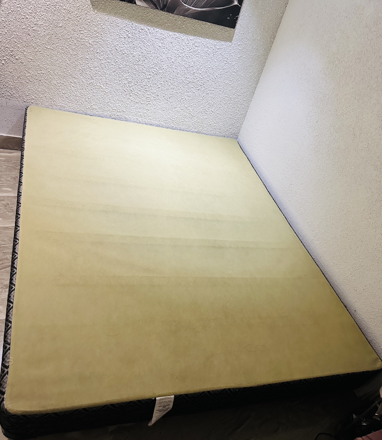 Queen Size Bed Frame - photo 4