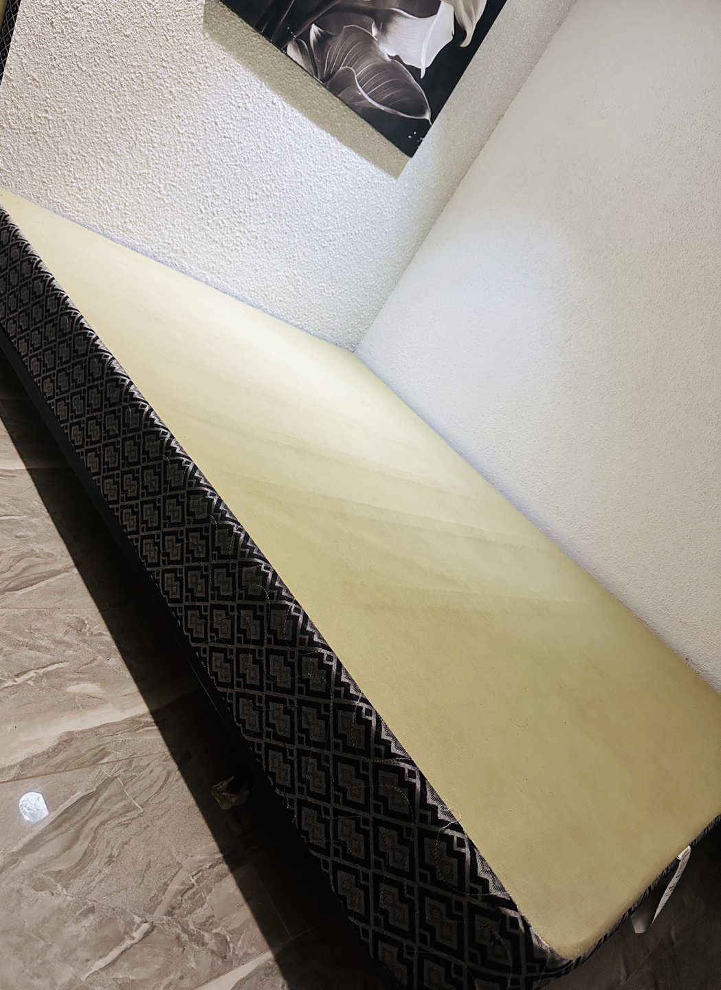 Queen Size Bed Frame - photo 5