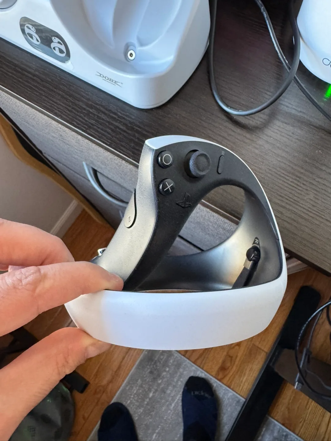 PSVR2 with accessories & stand image indicator(6)