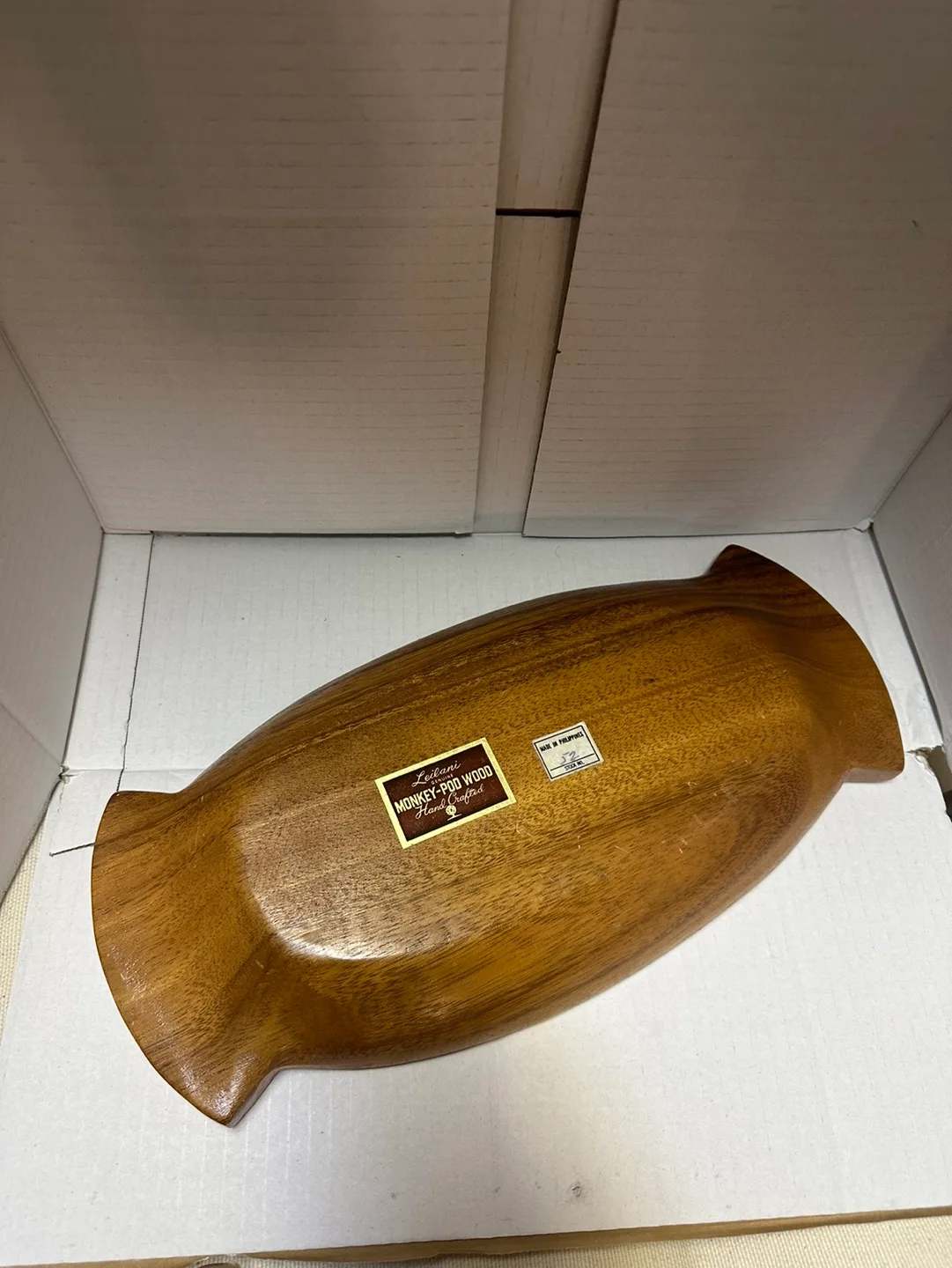 Handcrafted Monkey Pod Wood Serving Tray image indicator(3)