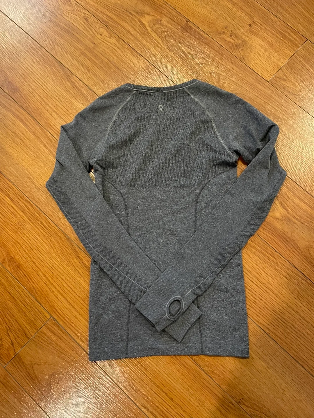 Ivivva Long Sleeve Shirt - Grey image indicator(4)