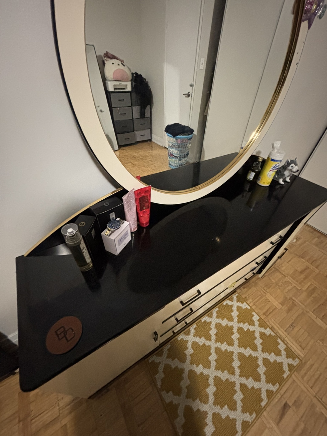 Vintage Vanity with Mirror/ Dresser - photo 2