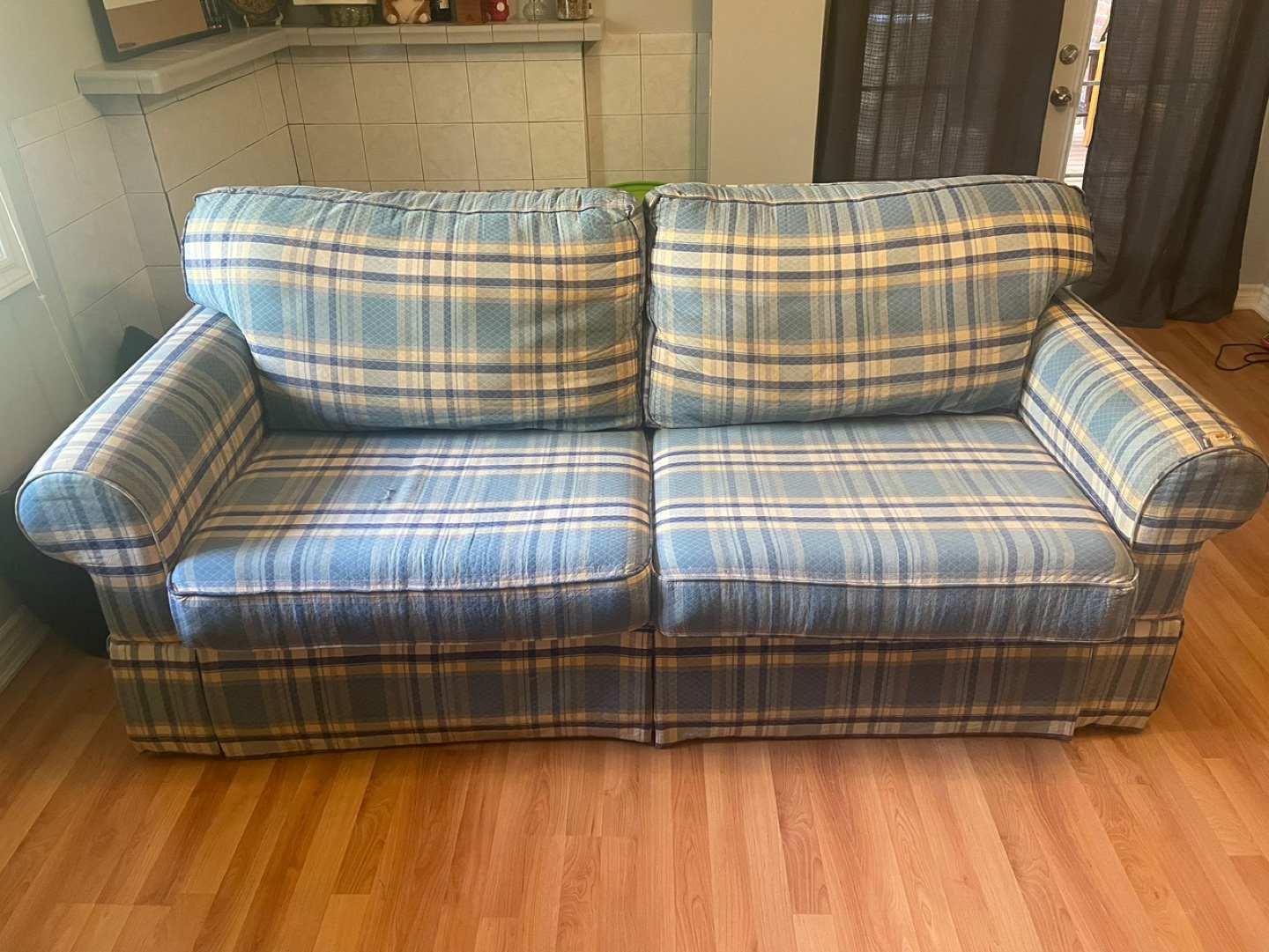 🧡Very comfortable three seat sofa
