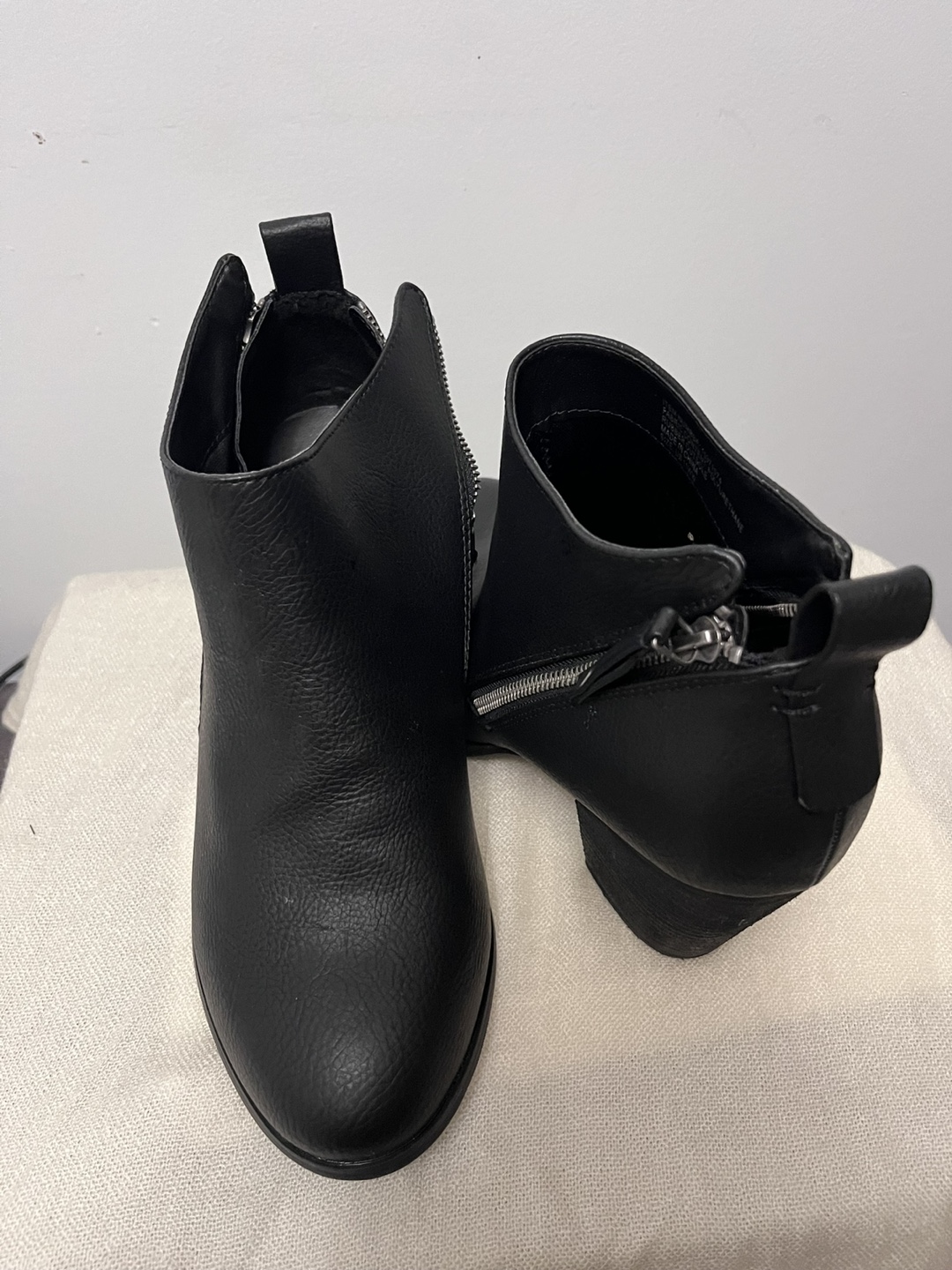 Torrid Black Ankle Boots Size 11 Wide - photo 2