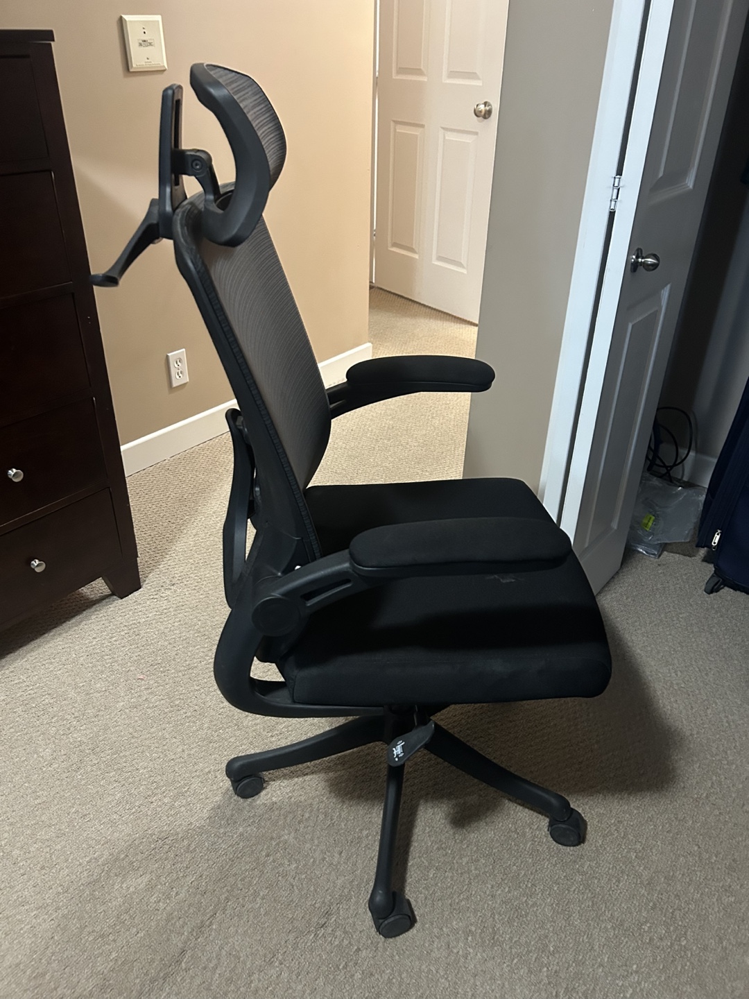 Ergonomic Office Chair - photo 2