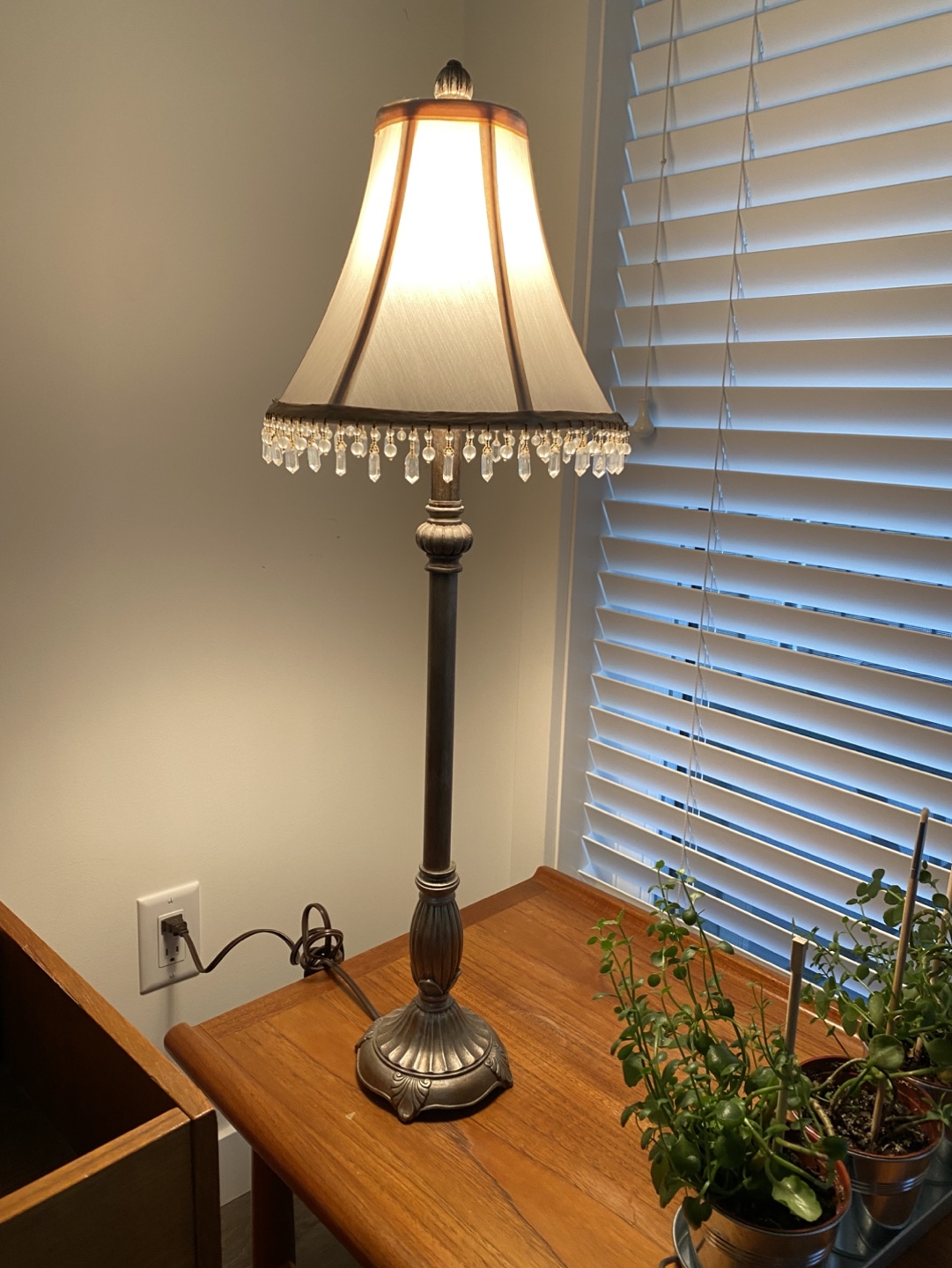Table Lamp with Crystal Accents - photo 2
