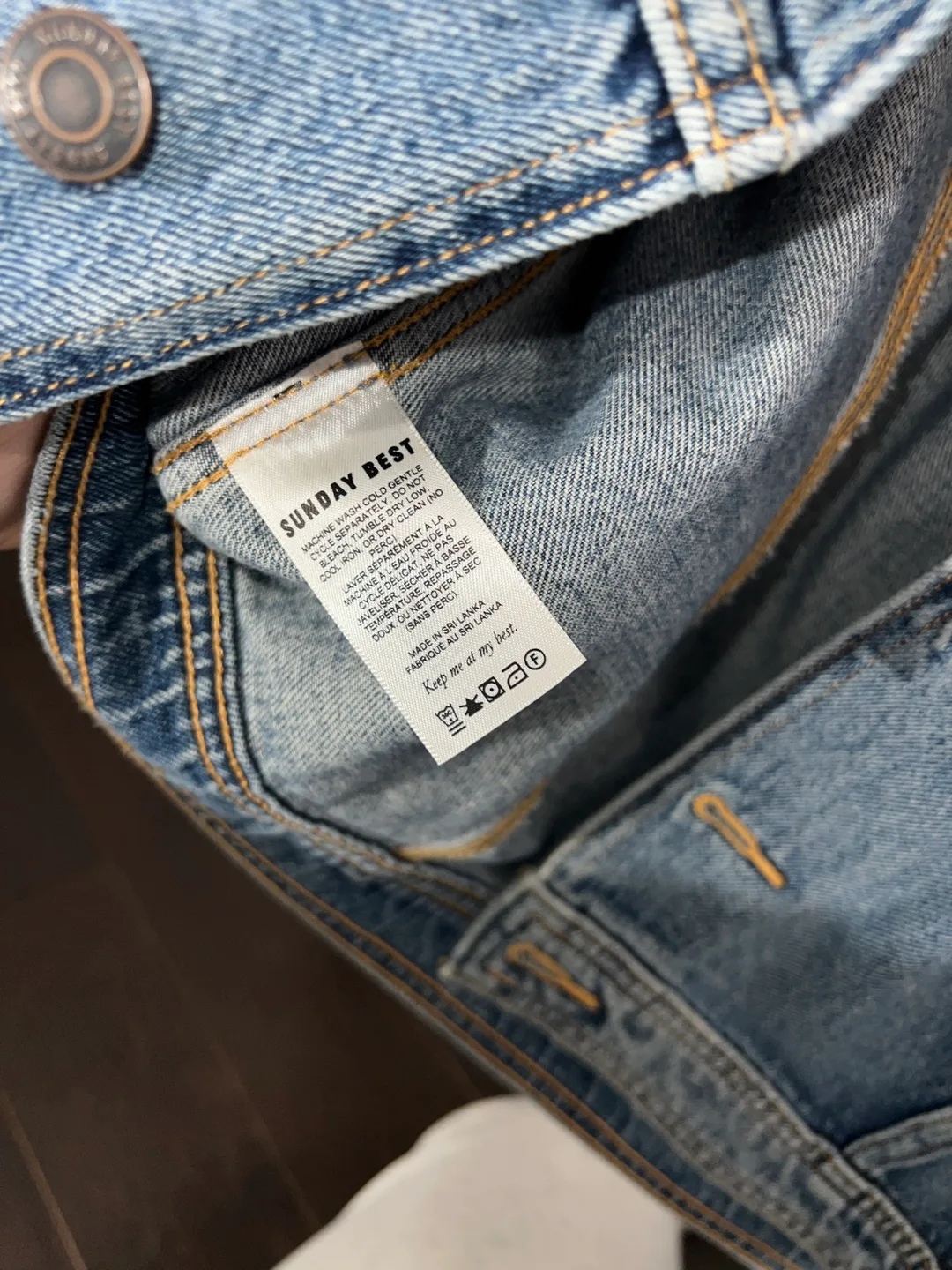 Aritzia Sunday Best Denim Cropped Jacket image indicator(4)