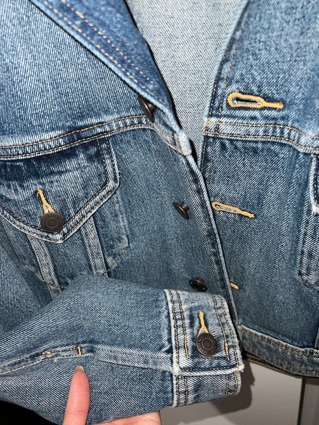 Aritzia Sunday Best Denim Cropped Jacket image indicator(5)