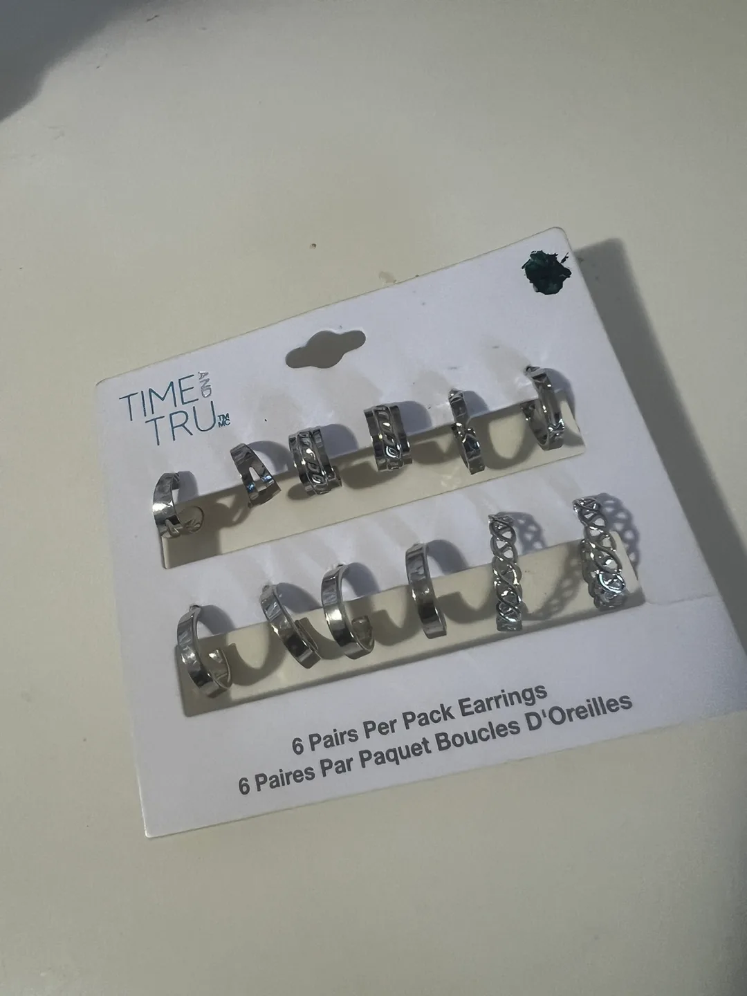 6 pairs per pack Earrings image indicator(4)