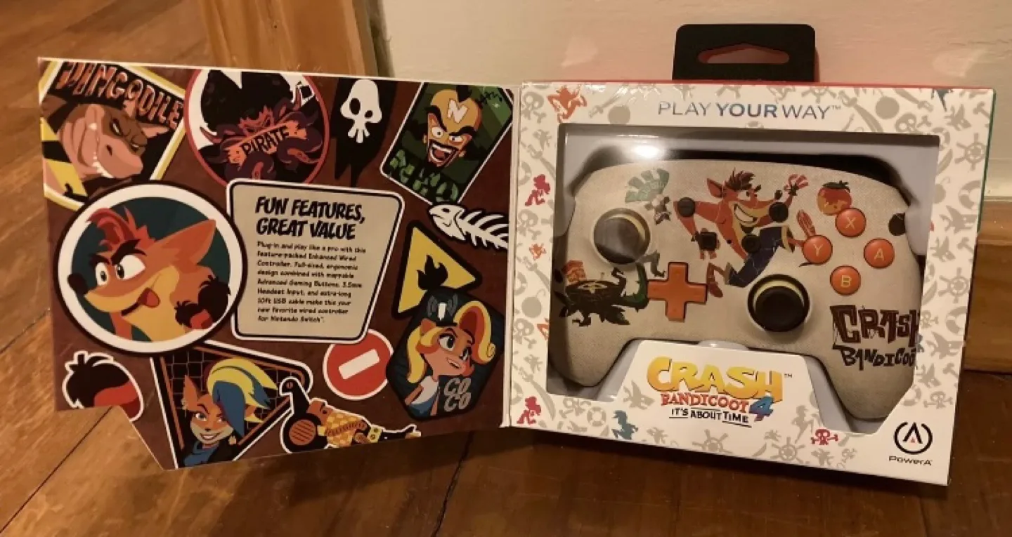 Crash Bandicoot 4: Wired Controller for Nintendo Switch image indicator(4)