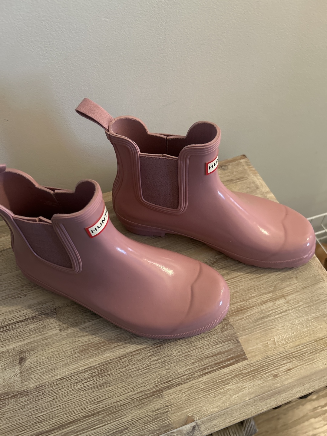 Pink ankle Hunter rain boot size 9 - photo 3
