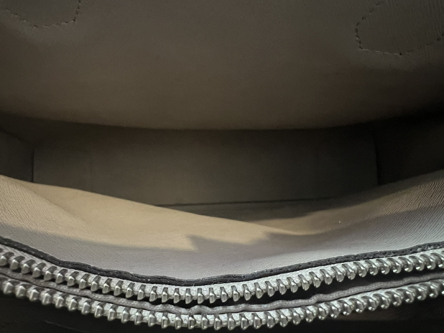 Michael Kors Grey Leather Tote Bag - photo 5