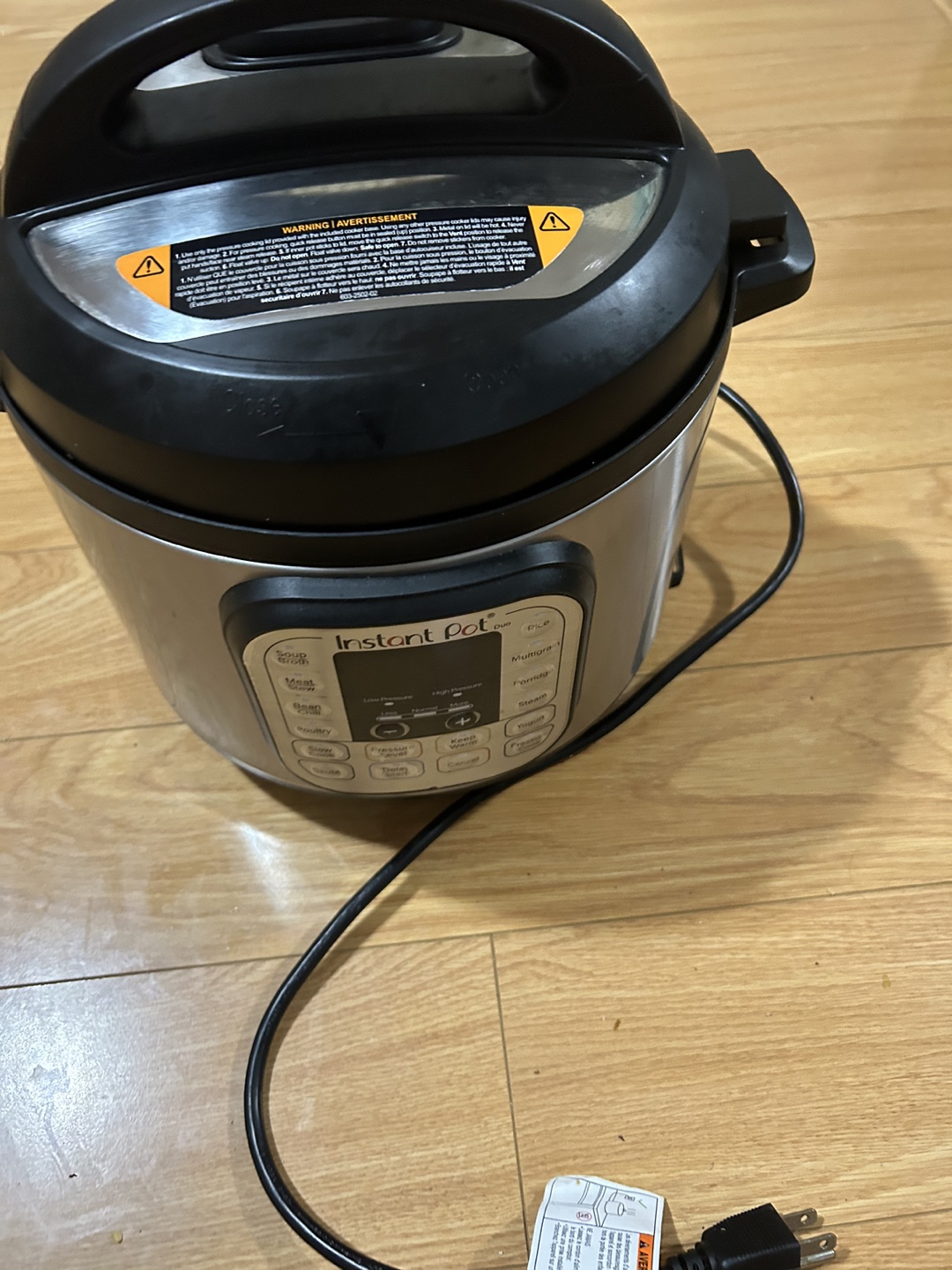 Instant Pot Duo 6 Qt Electric Pressure Cooker