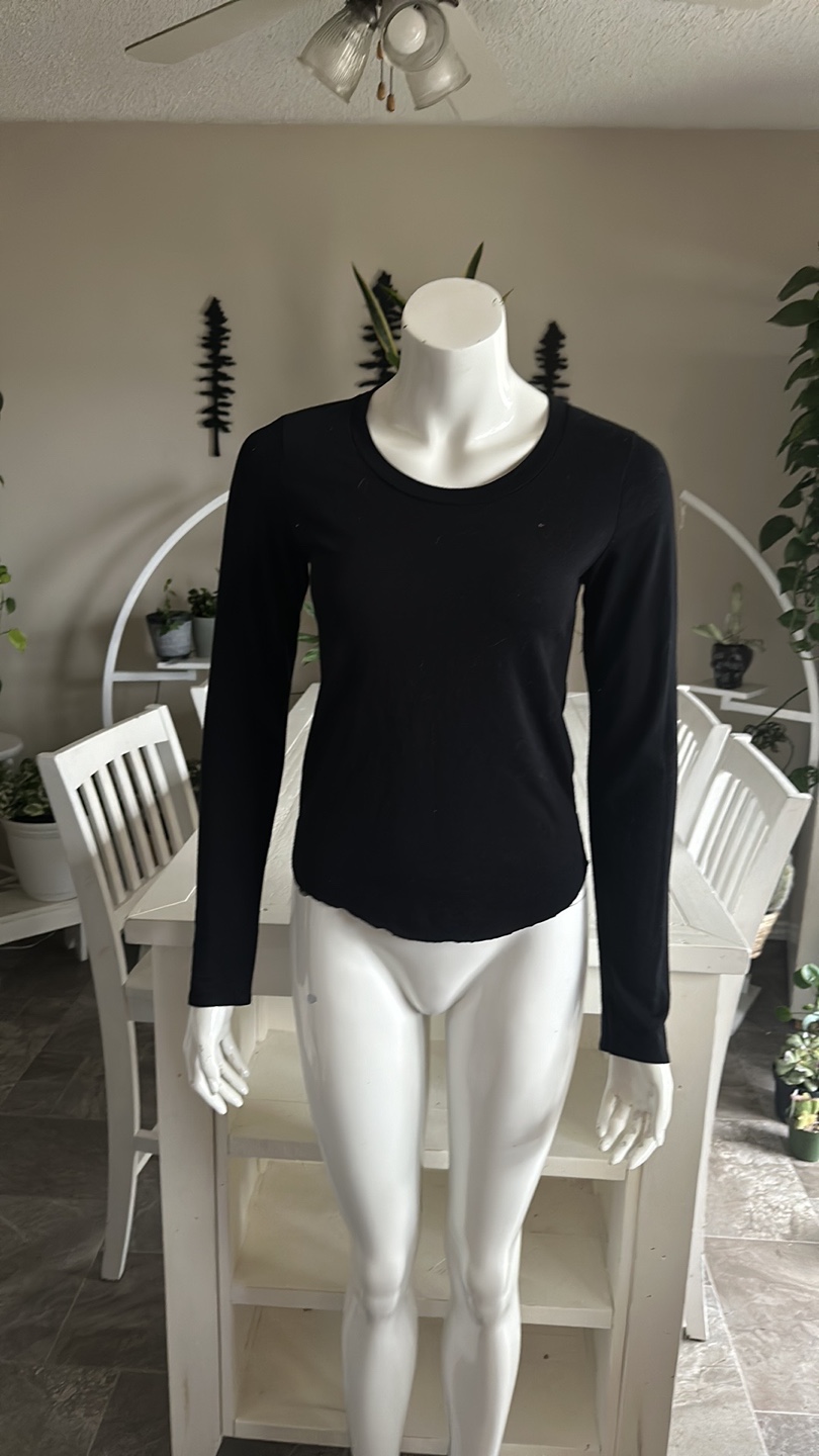 Aritzia Wilfred free Black Long Sleeve T-Shirt - photo 2