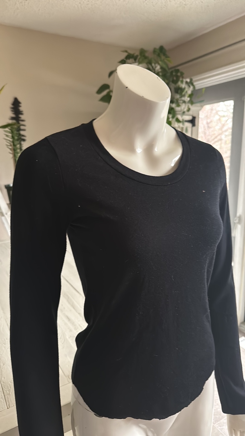 Aritzia Wilfred free Black Long Sleeve T-Shirt - photo 4