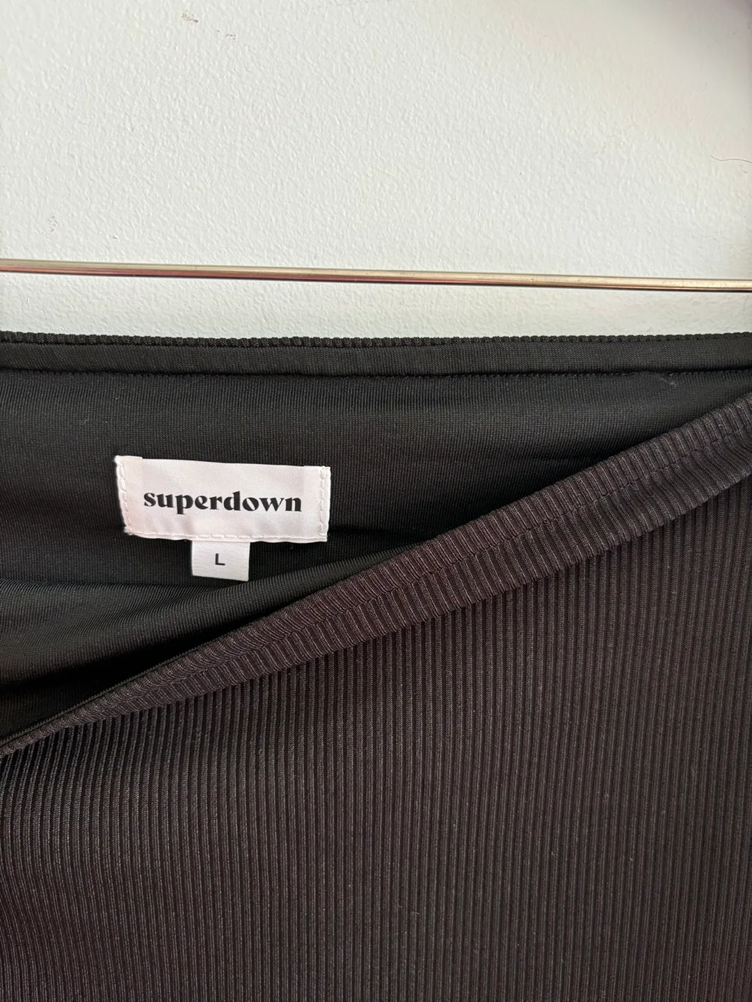 Revolve Superdown | Mini Skirt - L image indicator(3)