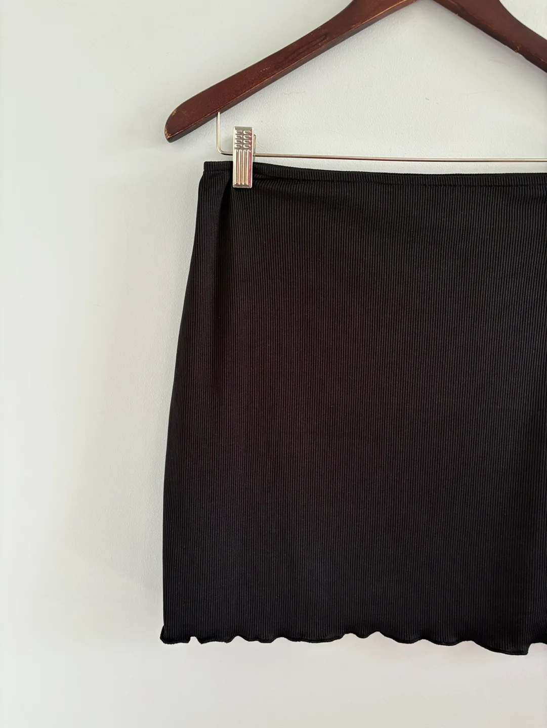 Revolve Superdown | Mini Skirt - L image indicator(2)