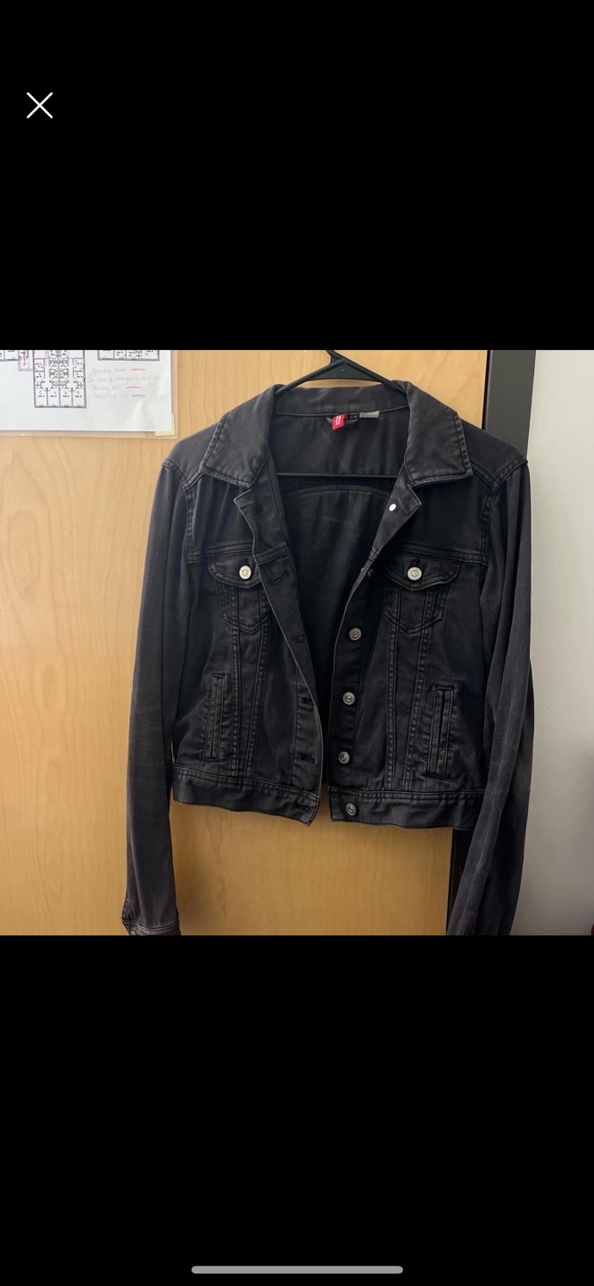 Black Denim Jacket 🧡