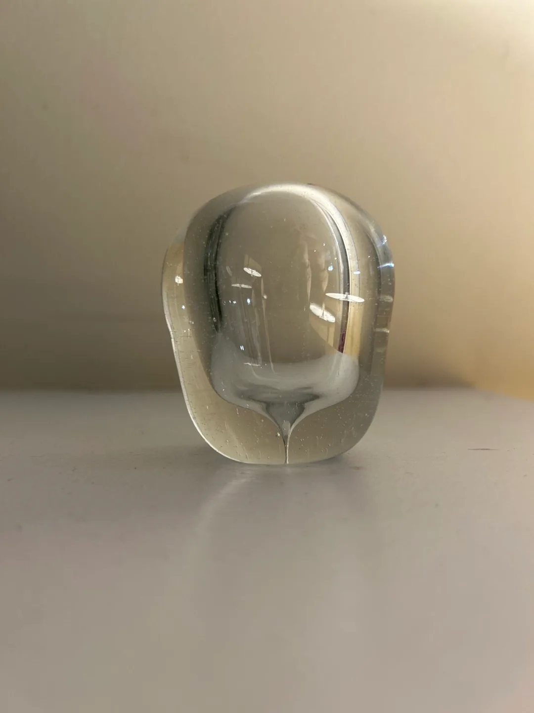 Set of 6 Glass Paperweights image indicator(10)