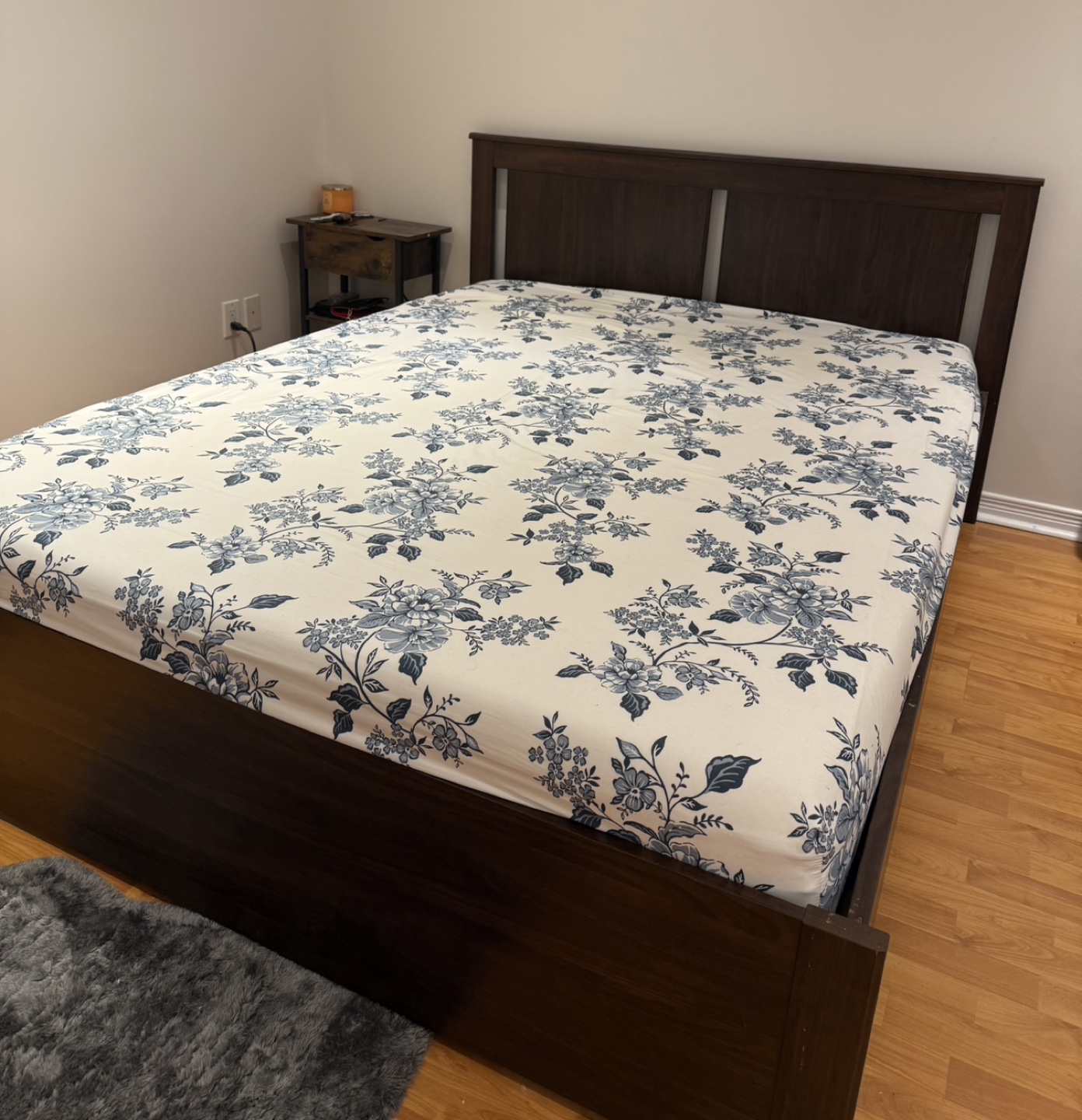 IKEA Songesand Queen Bed Frame - photo 2