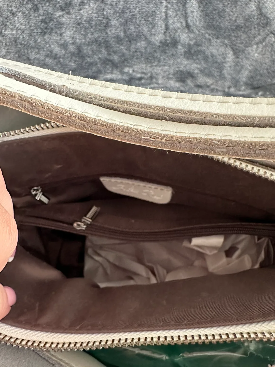 White Leather Bag image indicator(4)