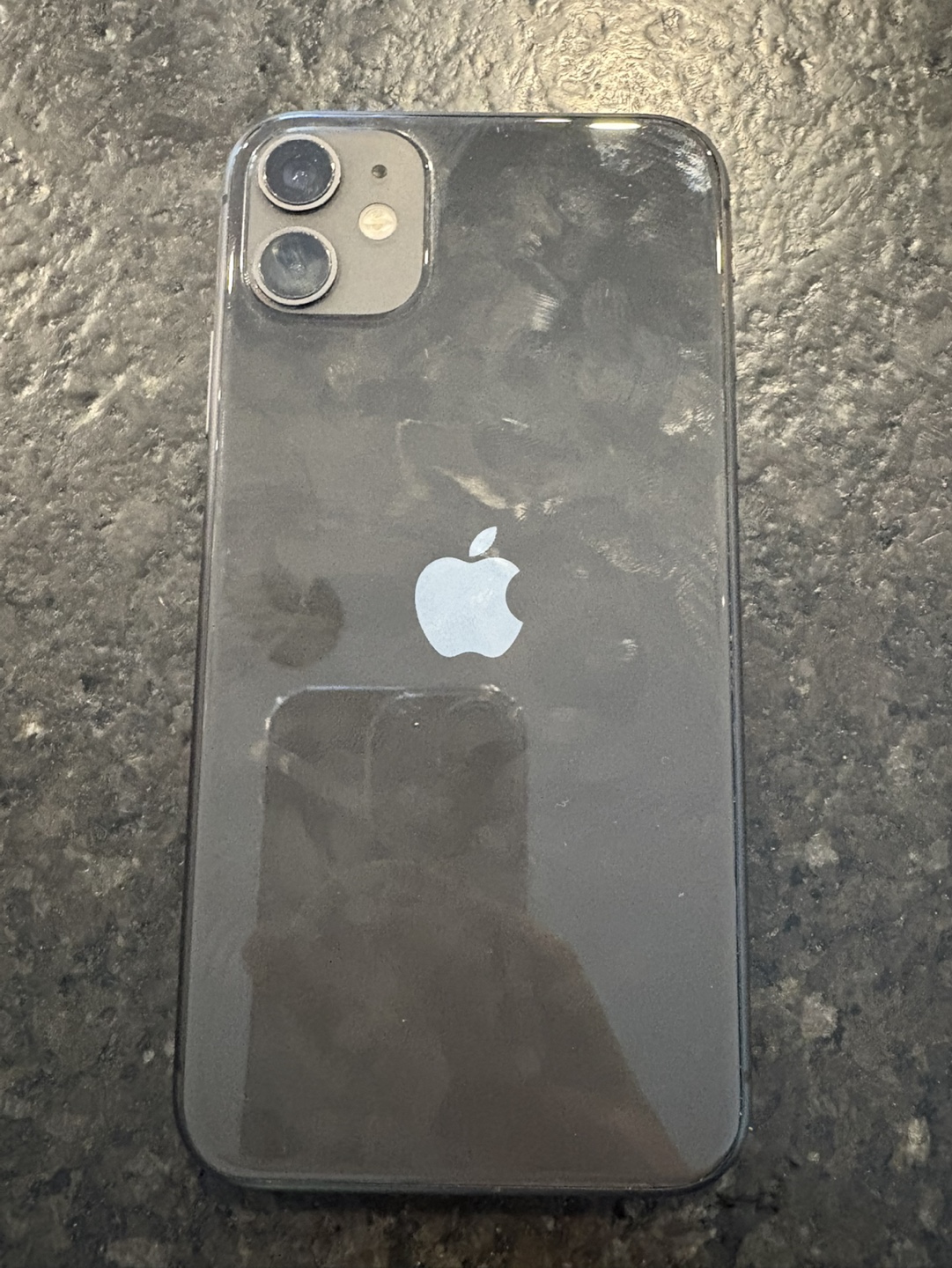iPhone 11 - 64GB, Black - Great Condition - photo 2