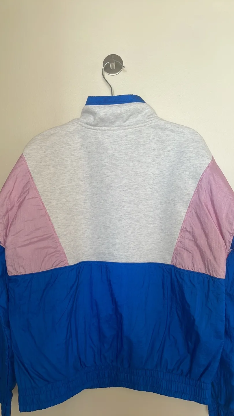 Retro Style Women’s Jacket (Med) **FINAL PRICE ** image indicator(2)