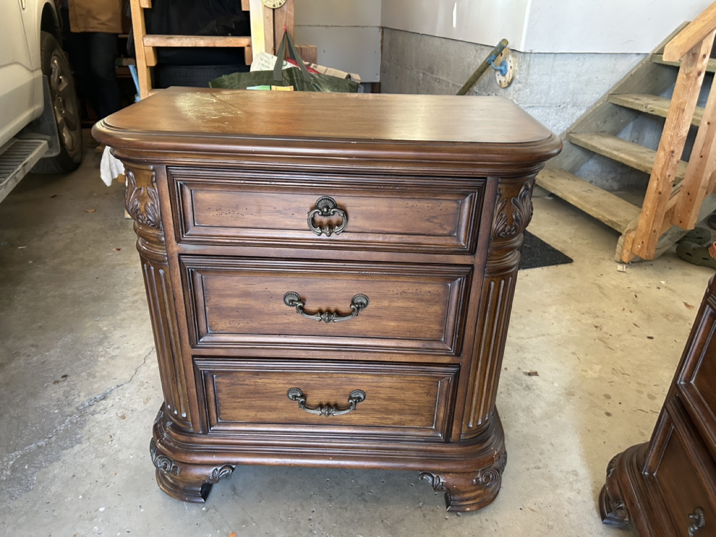Pair of wood Nightstands or small dresser 🧡 - photo 4