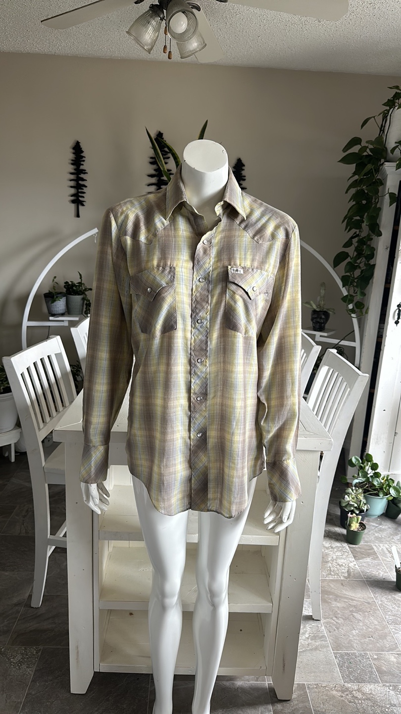 Bar-B vintage Plaid Button Up Shirt
