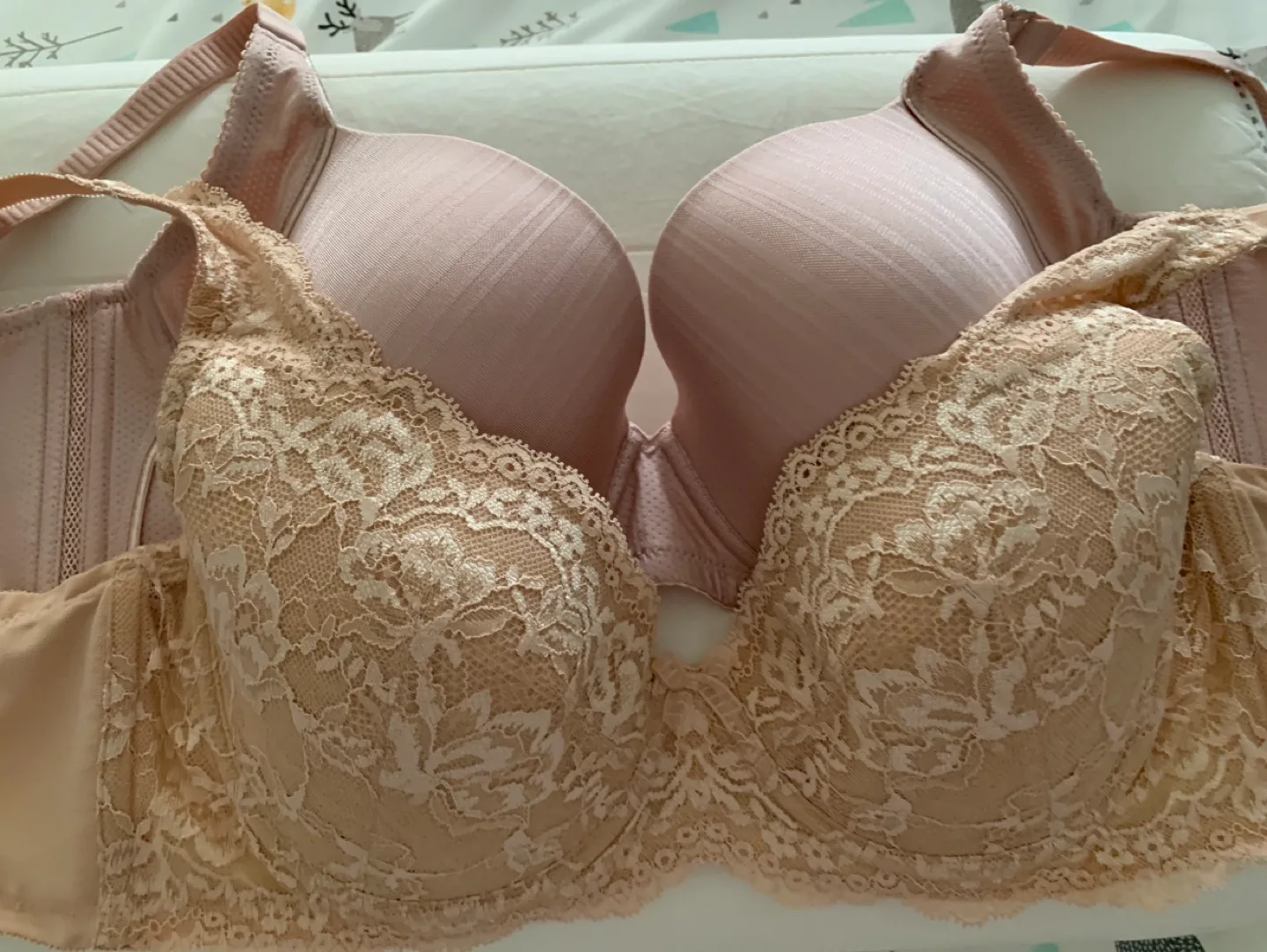 Woman Bra thumbnail