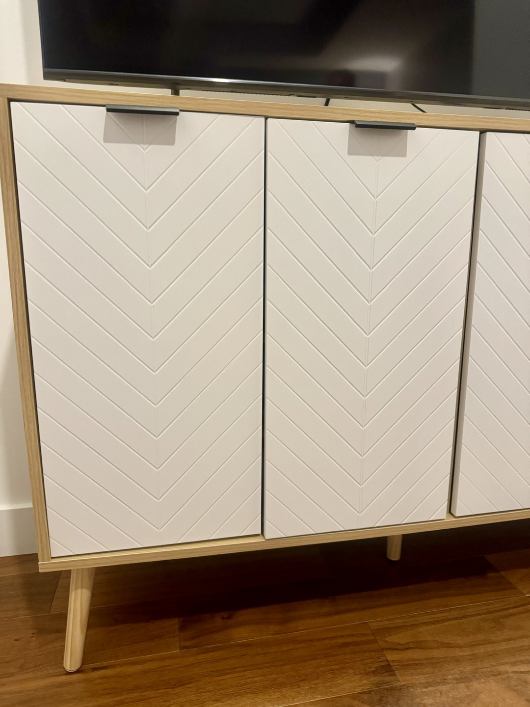 White & Wood 4 Door Cabinet - photo 2