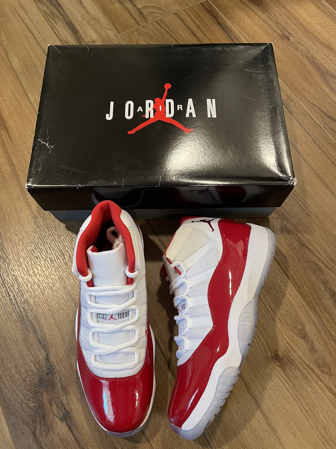 Air Jordan 11 Retro 'Bred' red cherry
