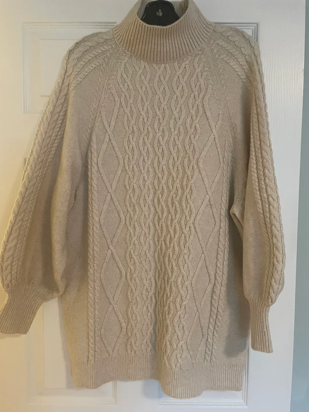 Cream Cable Knit Sweater image indicator(2)