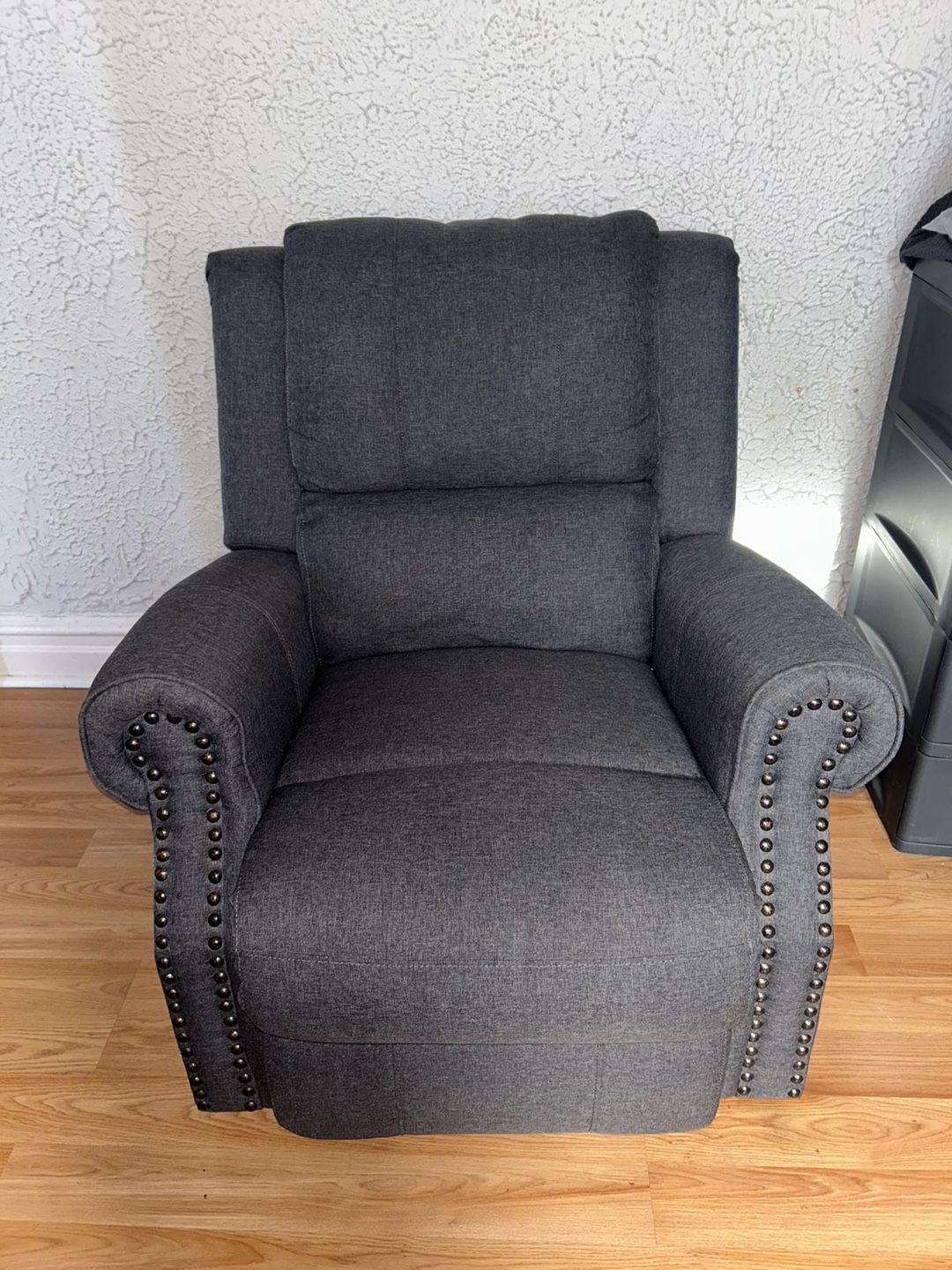 Macy’s Swivel/Rocker Recliner Chair - photo 2