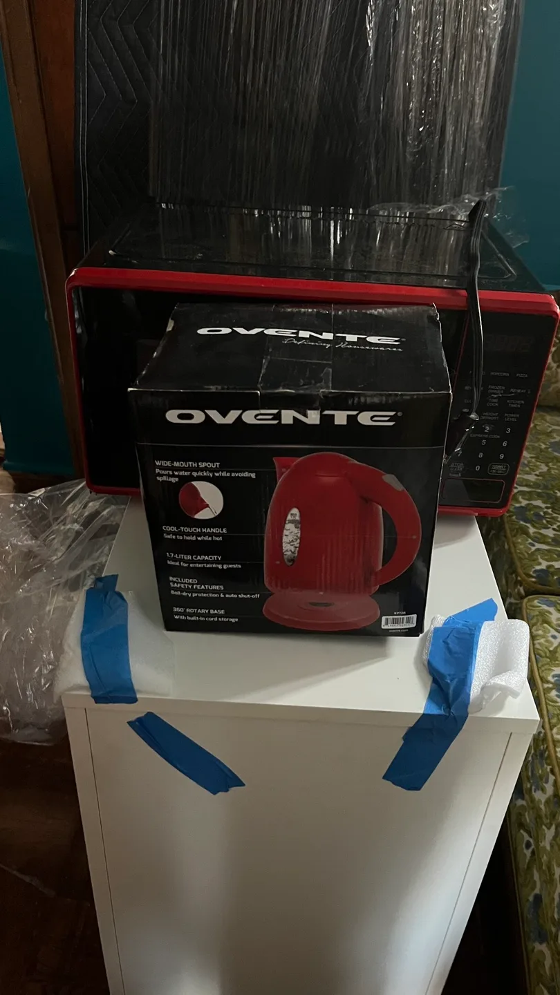 OVENTE Red Electric Kettle thumbnail
