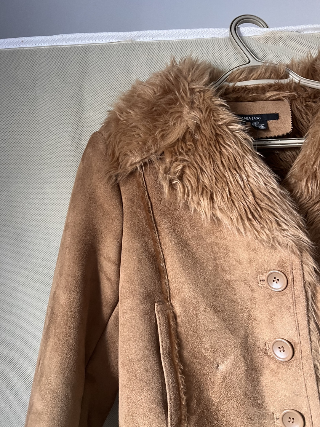 Zara Basic Faux Fur Jacket - photo 4
