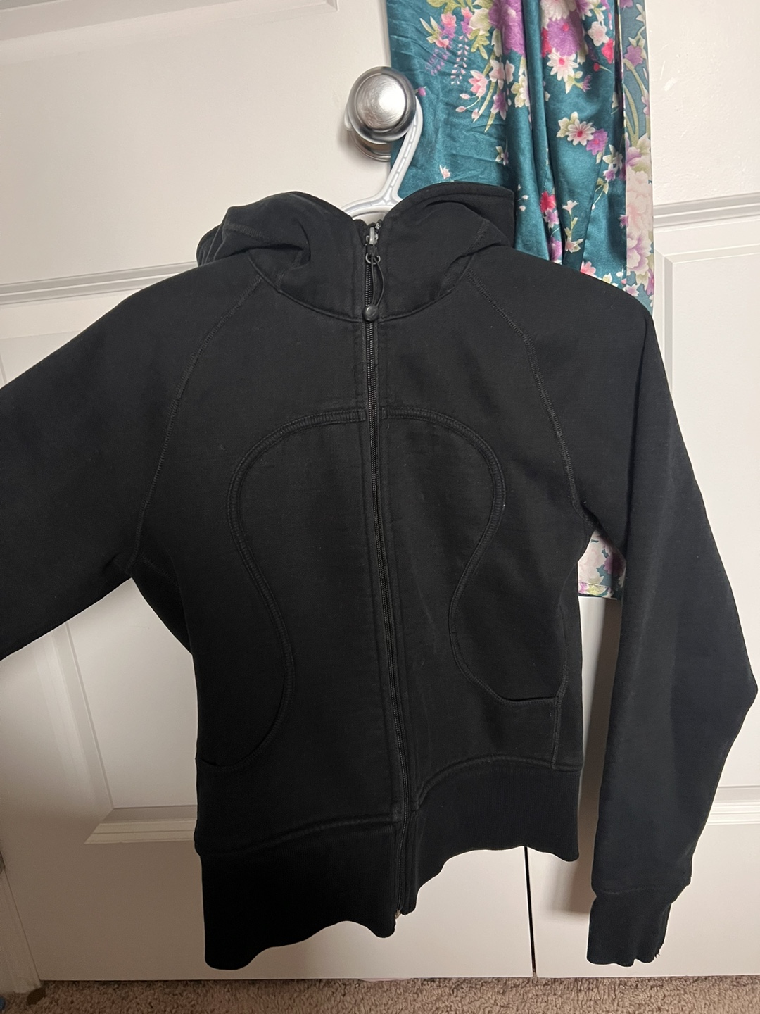 Lululemon Black Zip-Up Hoodie - photo 3