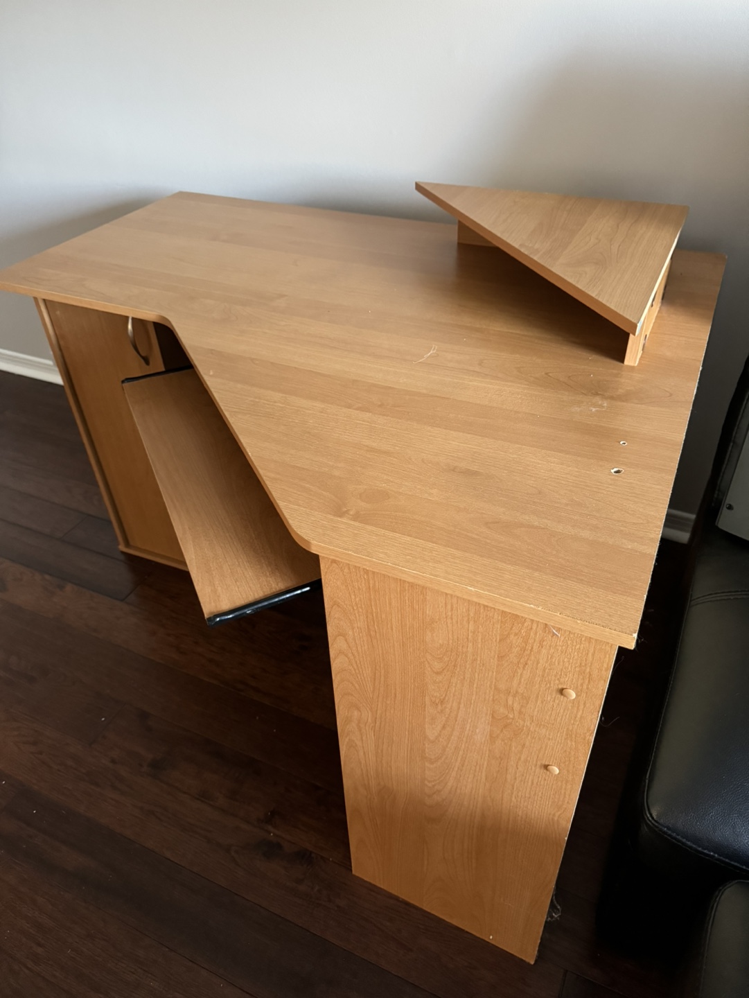 Corner Desk